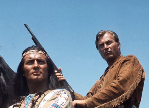 Winnetou (Pierre Brice) und sein Blutsbruder Old Surehand (Lex Barker). Bild: Sender