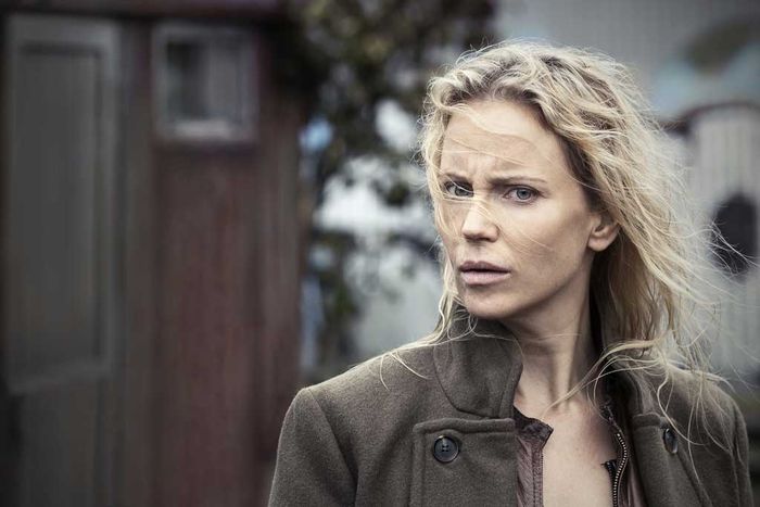 Polizistin Saga Norén gespielt von Sofia Helin, ermittelt wieder in einer grausamen Mordserie  zwichen Dänemark und Schweden. Bild: Sender / Carolina Romare