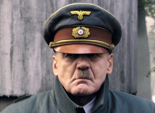 Adolf Hitler (Bruno Ganz): Der Krieg ist für die Deutschen verloren. Doch der deutsche "Führer" Adolf Hitler weigert sich zu kapitulieren. Foto: Sender