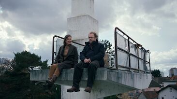 TV-PREMIERE: Blackbird