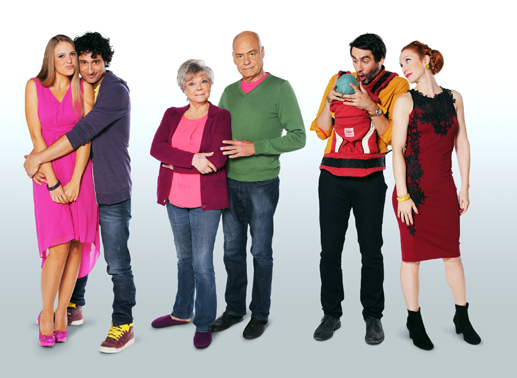 Julia Müller (Katrin Wolter) und Deniz Akgün (Serkan Kaya), Angelika (Grit Boettcher) und Werner Schulze (Jochen Kolenda), Laura (Eva Verena Müller) und Florian Meier (Christian Stock). Bild: Sender