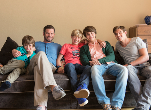 Herzenbrecher: Jakob (Maurizio Magno) Andreas (Simon Böer) Johannes (Tom Hoßbach) Thomas (Lukas Fabio Karlsch) Lukas (Gerrit Klein). Bild: Sender