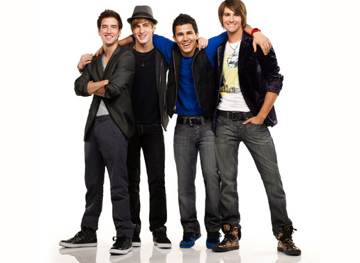 Logan Henderson (Logan), Kendall Schmidt (Kendall), Carlos Pena (Carlos), James Maslow (James). Bild: Sender