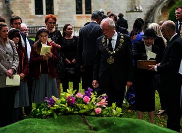 Finale auf Sky: The Casual Vacancy - Ein plötzlicher Todesfall