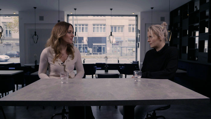 "Starke Frauen (1/3) - Frauen und Macht": Patrizia Laeri und Produzentin Rosanna Grüter. Bild: ZDF/SRF/Mediafisch