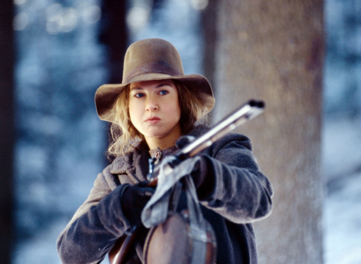 Die resolute Ruby (Ren&eacute;e Zellweger) ist Ada eine gro&szlig;e Hilfe.  Bild: Sender