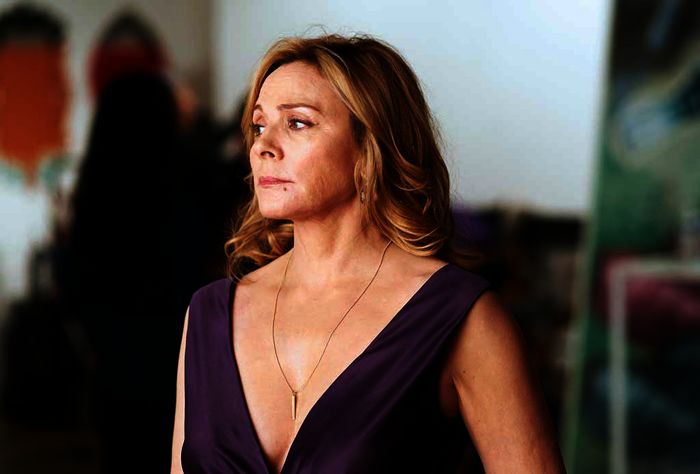 Kim Cattrall als Davina Jackson. Bild: Sender / WDR / Rhombus Media