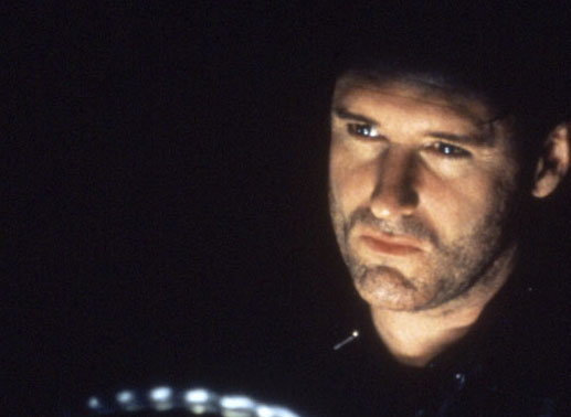 Zwar am Steuer, aber dennoch verloren: Fred Madison (Bill Pullman) auf David Lynchs "Lost Highway". Bild: Sender