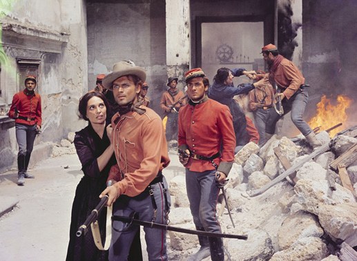 Garibaldis Truppen in Salina: Mario Girotti (alias Terence Hill) als Graf Cavriaghi (vorne M.) Bild: Sender
