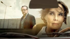 Eine Nacht in Bangkok: Hektor (Matthias Brandt) und Katharina (D&eacute;sir&eacute;e Nosbusch). Bild: Sender / NDR / ARD / Craubner + Hartmann / Stephan Rabold