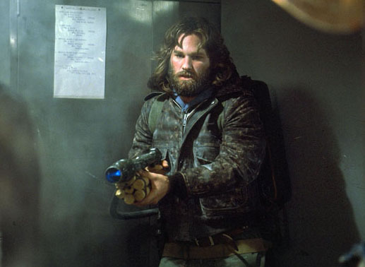 Pilot MacReady (Kurt Russell) kann in der norwegischen Station nur noch Leichen entdecken. Was ist hier blo&szlig; passiert? Bild: Sender
