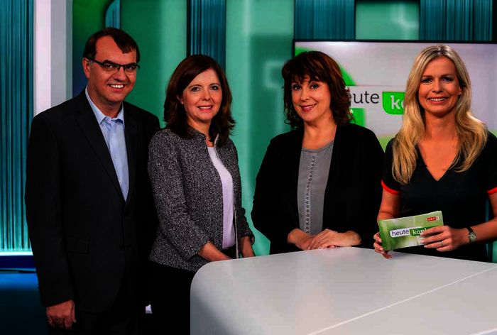 heute konkret"-Sendungsverantwortlicher Edwin Moser, Waltraud Langer (Chefredakteurin der TV-Hauptabteilung Magazine und Servicesendungen) mit den beiden Moderatorinnnen Martin Rupp und Claudia Reiterer. Bild: ORF / Hans Leitner