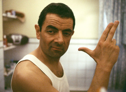 Johnny English (Rowan Atkinson). Bild: Sender