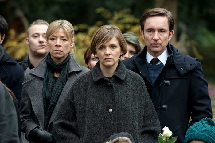 Katharina Finck (Christina Große), Christine Schreiber (Laura Tonke) und Markus Schreiber (Arnd Klawitter). Bild: Sender
