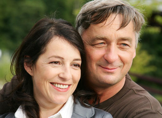 Julia Cencig (Valerie), Andreas Vitásek (Andreas Vitasek). Bild: ORF