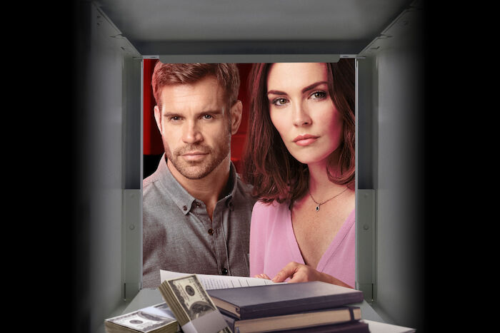 Ruby Herring Mysteries: Die Reporterin Ruby Herring (Taylor Cole) und der Polizist Jake Killian (Stephen Huszar). Bild: Sender / Hallmark / SUPER RTL
