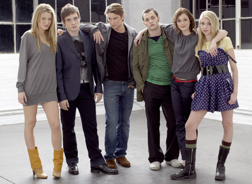 Manhattans Upper East Side: Blake Lively (Serena van der Woodsen), Ed Westwick (Chuck Bass), Chace Crawford (Nate Archibald), Penn Badgley (Dan Humphrey), Leighton Meester (Blair Waldorf), Taylor Momsen (Jenny Humphrey). Bild: Sender