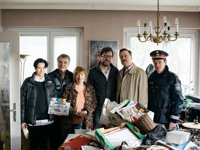 Jutta Pohlmann (Kamera), Klaus Rott, Inge Maux, Regisseur David Schalko, Nicholas Ofczarek, Raimund Wallisch. Bild: Sender / Superfilm / Ingo Pertramer