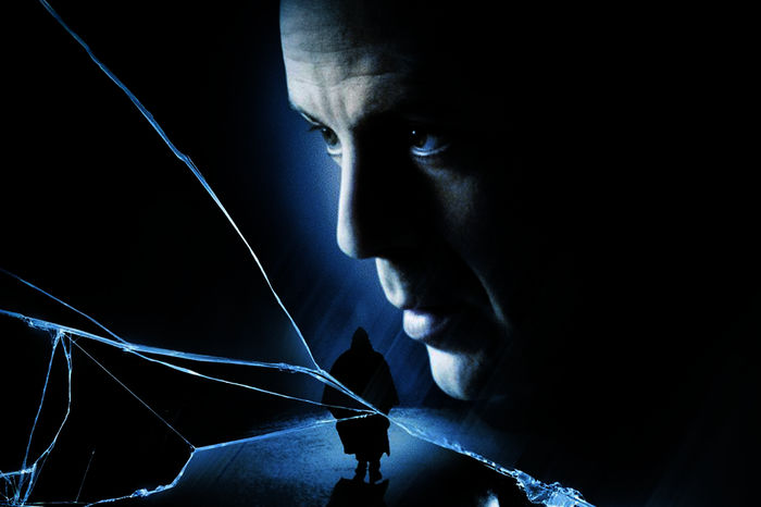 Elijah Price (Samuel L. Jackson) und David Dunn (Bruce Willis) stehen sich als Gegner gegenüber. Bild: Sender/Disney