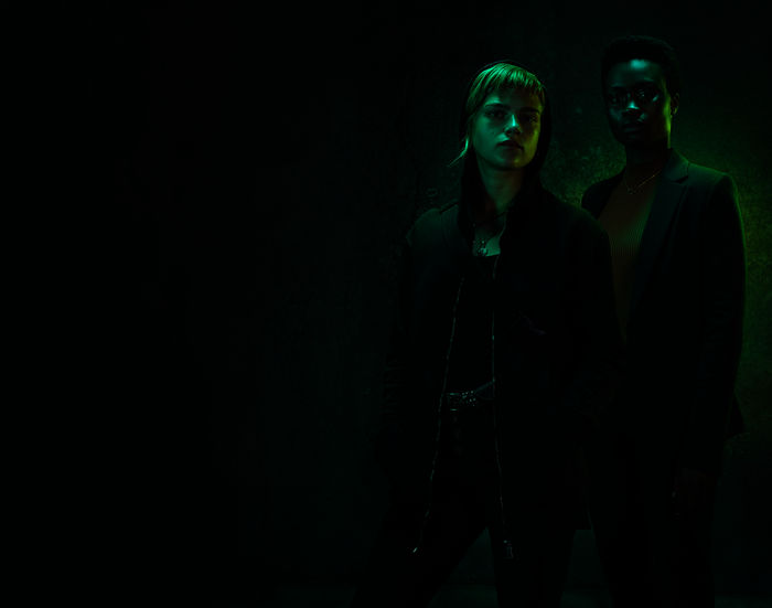 Jenny (Sinje Irslinger), Nora Shaheen (Lorna Ishema). Bild: Sender/ZDF