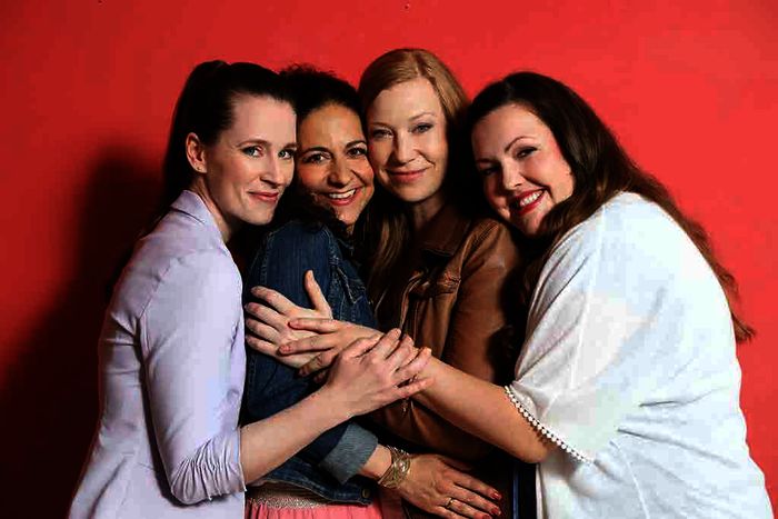 Die vier Freundinnen.: Nadine (Sarah Victoria Schalow), Kaya (Shirin Soraya), Tina (Franziska Arndt) und Heike (Katrin Höft). Bild: Sender