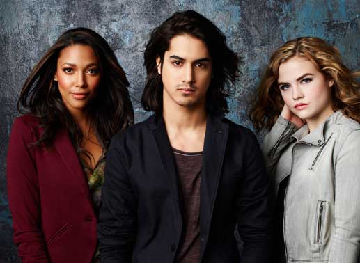 Kylie Bunbury als Lacey, Avan Jogia als Danny und Maddie Hasson als Jo. Bild: Sender/Disney