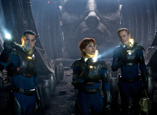 Holloway (Logan Marshall-Green), Elizabeth Shaw (Noomi Rapace) und David (Michael Fassbender). Bild: Sender/Centfox