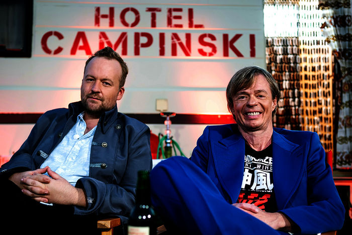 Hotel Campinski: Roland Gratzer, Hannes Duscher. Bild: Sender / ORF / Hans Leitner
