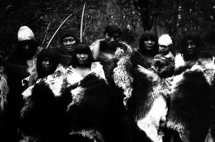 Ein Foto der Eingeborenen von Cordova zwischen 1906 und 1915 am Copper River in Alaska. Bild: Sender / Library of Congress / Prints & Photographs Division