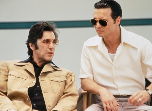 Joe Pistone (Johnny Depp) ermittelt als Donnie Brasco. Auch gegen Al Pacino. Bild: Sender