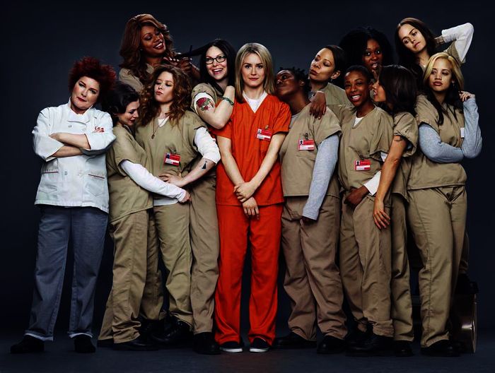 Piper Chapman (Taylor Schilling) wird zu einer Haftstrafe verurteilt und muss von nun an den harten Alltag im Gefängnis meistern. Dabei lernt sie die anderen Insassen besonders gut kennen. Bild: Sender