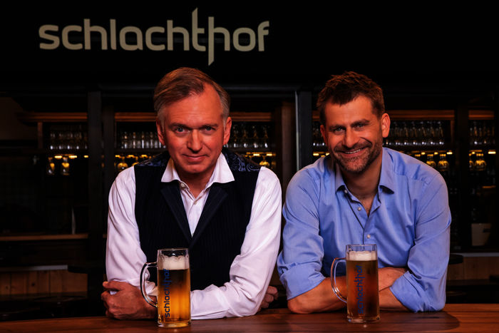 schlachthof: Kabarett mit Michael Altinger und Christian Springer. Bild: Sender / BR / Markus Konvalin