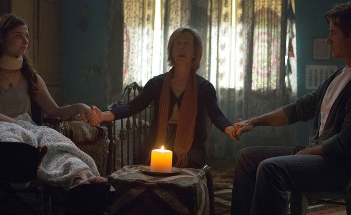 Leigh Whannell, Stefanie Scott und Angus Sampson in &bdquo;Insidious: Chapter 3 - Jede Geschichte hat einen Anfang&ldquo;. Bild: Sender / eOne Films Insidious 3 Limited