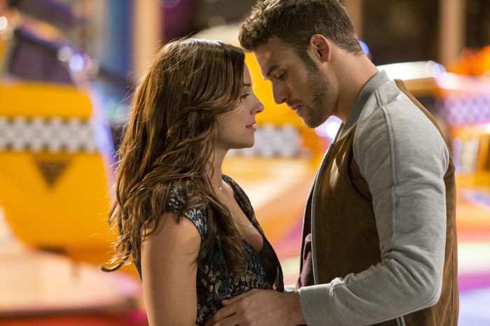 Briana Evigan und Ryan Guzman in „Step Up: All In“. Bild: Sender / Constantin Film