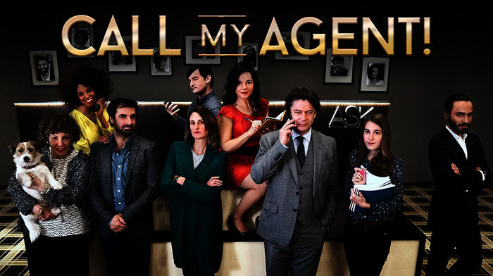 Call my Agent!: Arlette Azémar (Lilane Rovere), Sofia Leprince (Stéfi Celma), Gabriel Sarda (Grégory Montel), Hervé André-Jezak (Nicolas Maury), Andréa Martel (Camille Cottin), Noémie Leclerc (Laure Calamy), Mathias Barneville (Thibault de Montalembert), Camille Valentini (Fanny Sidney) und Hicham Janowski (Assaad Bouab). Bild: Sender / WDR / Mon Voisin Productions / Mother Production / France Télévisions