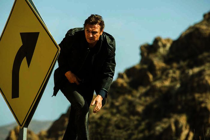 Nachdem Bryan Mills (Liam Neeson) seine Tochter nach langer Tortur aus der Gefangenschaft ihrer Entführer erfolgreich befreien konnte, wird er selbst zum Gejagten. Bild: Sender / 2014 EUROPACORP - M6 FILMS