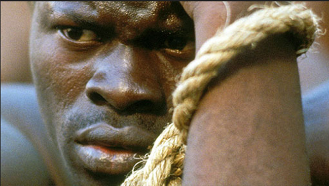 Nigel Hawthorne als geschundener Sklave und Rebell in „Amistad“. Bild: Sender