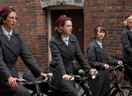Die neue Generation der Hebammen im Nonnatus-Haus: Chummy Brown (Miranda Hart), Jenny Lee (Jessica Raine), Cynthia Miller (Bryony Hannah) und Trixie Franklin (Helen George). Bild: Sender / Laurence Cendrowicz