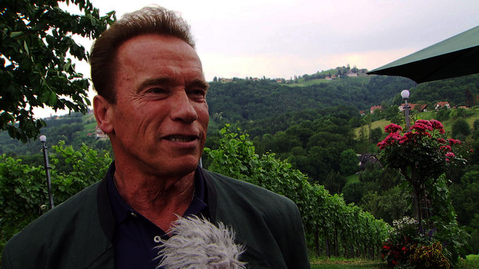 Arnold Schwarzenegger im ORF-Interview - bei seiner Vorfeier zum 70. Geburtstag in der Südsteiermark. Bild: ORF