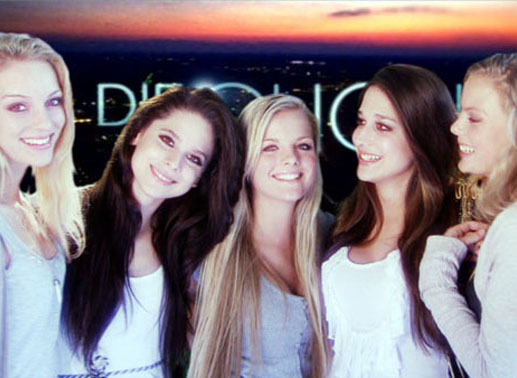 Die Clique, das sind die fünf Freundinnen Mia, Lena, Laura, Amelie und Heidi.