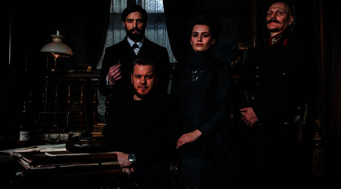 Robert Finster, Marvin Kren, Ella Rumpf, Georg Friedrich: Bild: Sender / SATEL Film / Hans Starck / Bavaria Fiction GmbH