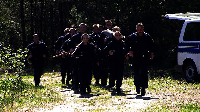 Polizei im Einsatz: In Neustrelitz beginnt die Ausbildung für junge Polizistinnen und Polizisten. Bild: Sender / RTLZWEI