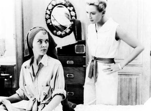 Anne (Deborah Kerr) st&ouml;rt das sorglose Leben Ceciles (Jean Seberg). Bild: Sender