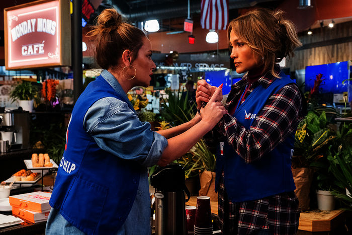 Manhattan Queen:  Leah Remini (Joan), Jennifer Lopez (Maya). Bild: Sender / ORF / Pro7 / Motion Picture Artwork / Barry Wetcher