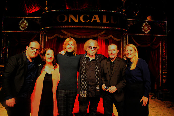 Angelo, Kathy, John, Circus-Roncalli-Mitbegr¸nder Bernhard Paul, Joey und Patricia Kelly. Bild: Sender/VOX