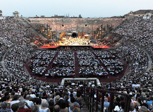 „Carmen“ aus der Arena von Verona. Bild: Sender / ZDF / ARTE /Ennevi photo / Fondazione Arena di Verona
