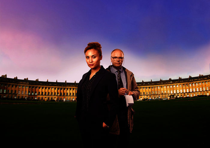 Der etwas schrullige, aber clevere Detective Sergeant Dodds (Jason Watkins) unterstützt seine neue Kollegin Detective Chief Inspector Lauren McDonald (Tala Gouveia). Bild: Sender