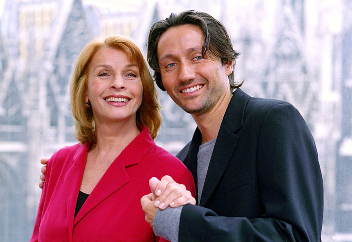 Senta Berger (Karina Norden), Ulrich Reinthaller (Nicolas). Bild: Sender / epo-film / Petro Domenigg