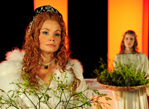  Ella Herbst (Annette Frier) als "Norma" in Vincenzo Bellinis gleichnamiger Oper. Bild: Sender