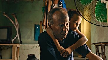 TV-PREMIERE: The Village Next to Paradise
